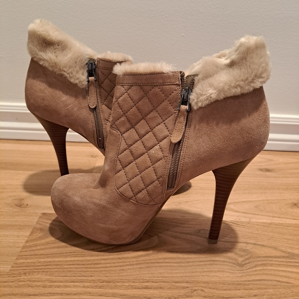 Ankle boots - Picture 2 of 3